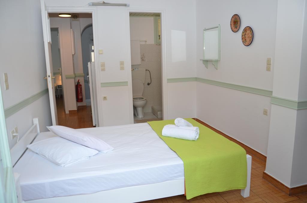 Aegli Rooms Tinos Bilik gambar